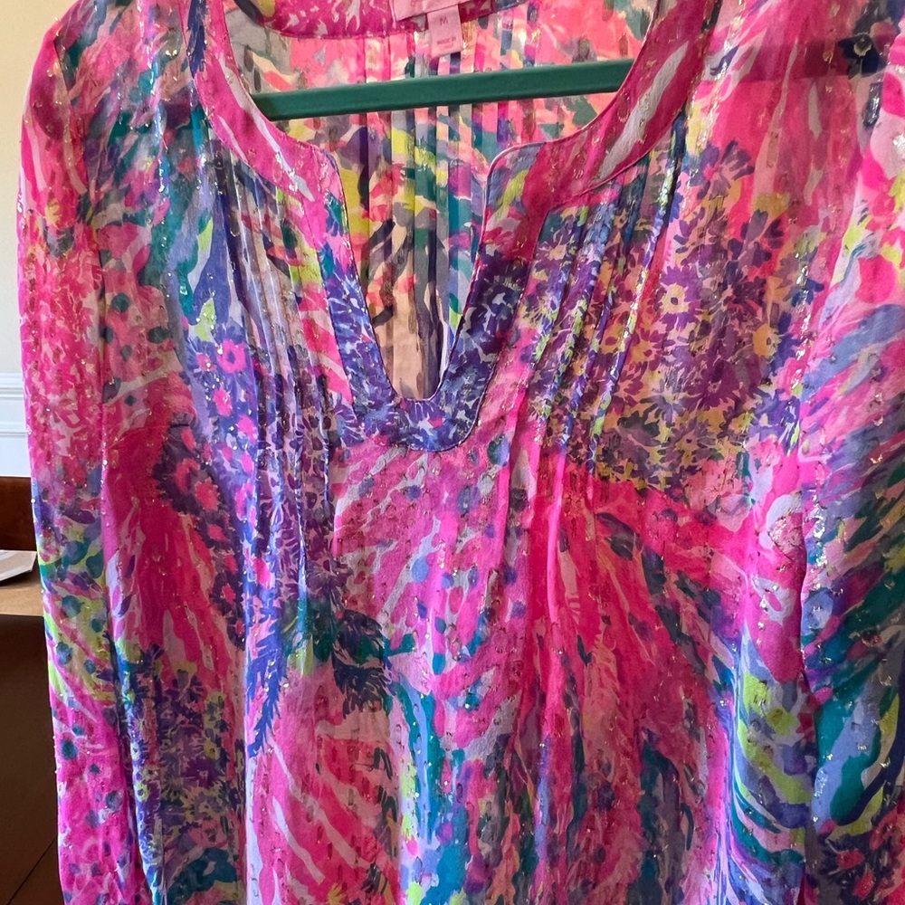 Lilly Pulitzer Pink Holiday Blouse with tie sleeves size Medium NWOT